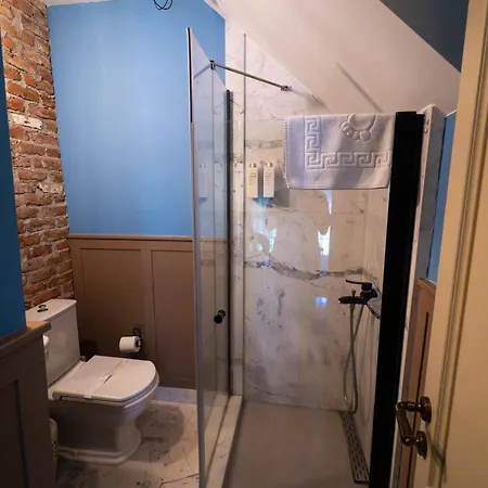 فندق Avlulu Ayvalı