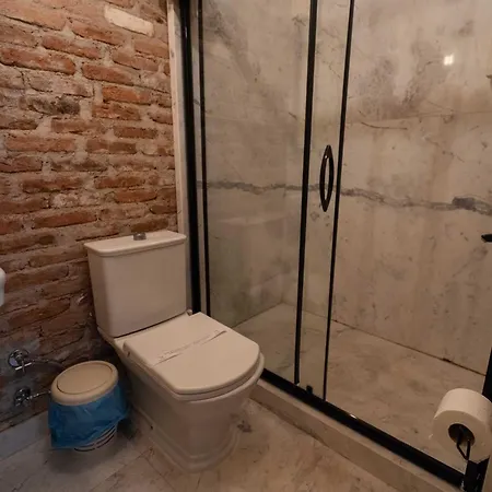 Avlulu فندق
